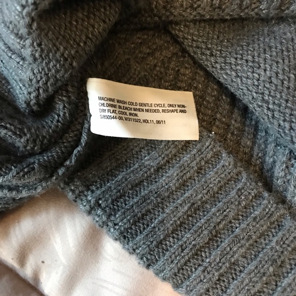 GAP gray sweater - Picture 4 of 5